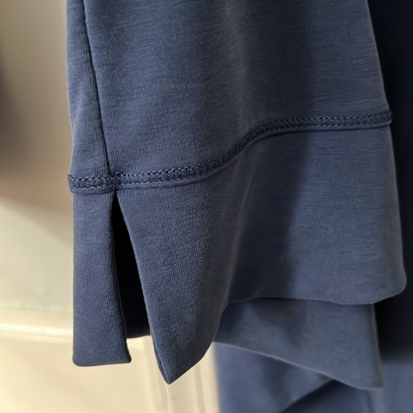 Very soft and light weight! Worn only once! Pretty color blue. Chicos size 1 - Picture 4 of 4